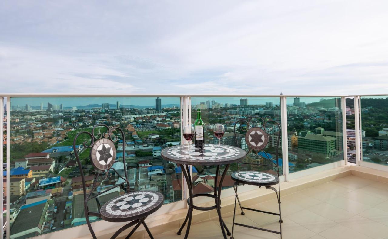 Panoramic View Tower: Garden Oasis * Pattaya