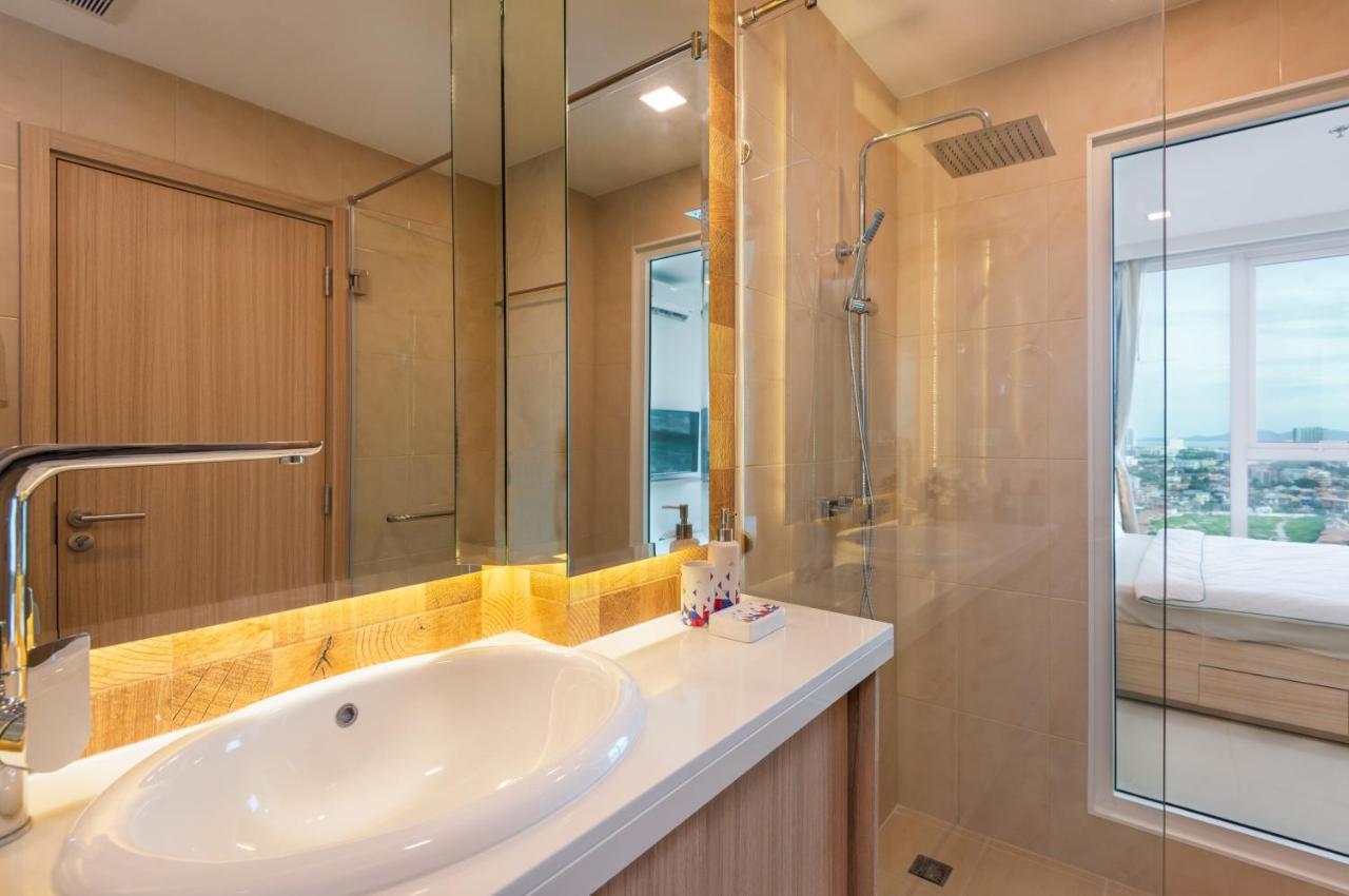 Pangsapuri Rare Panoramic Sea, & Mountain Views - Xxl Balcony - Free Fast Wifi - Pool - Garden Tower 2317 *